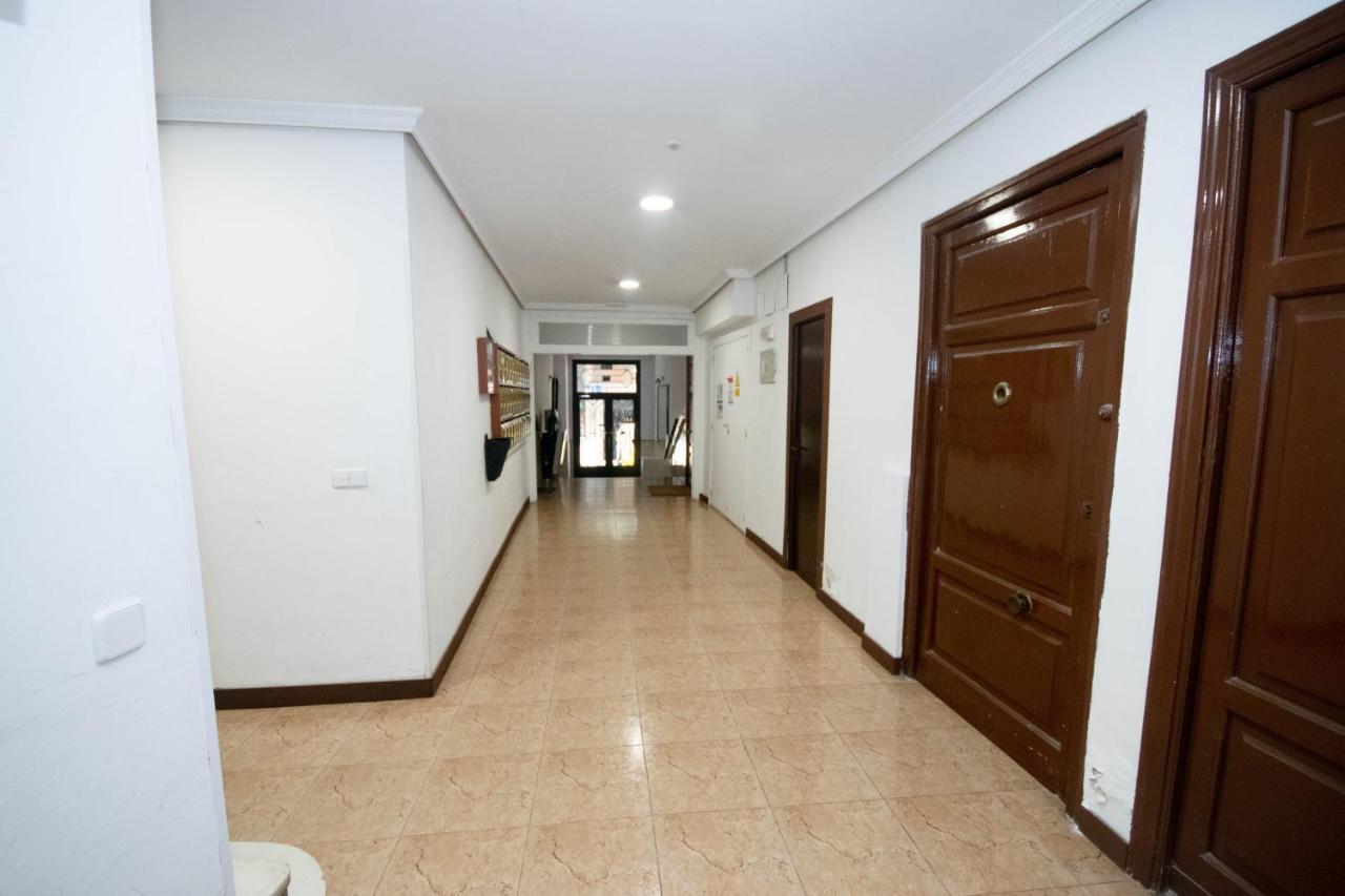 For You Rentals Apartamento Temporal Con Encanto En Malasana Min24 Madri Exterior foto