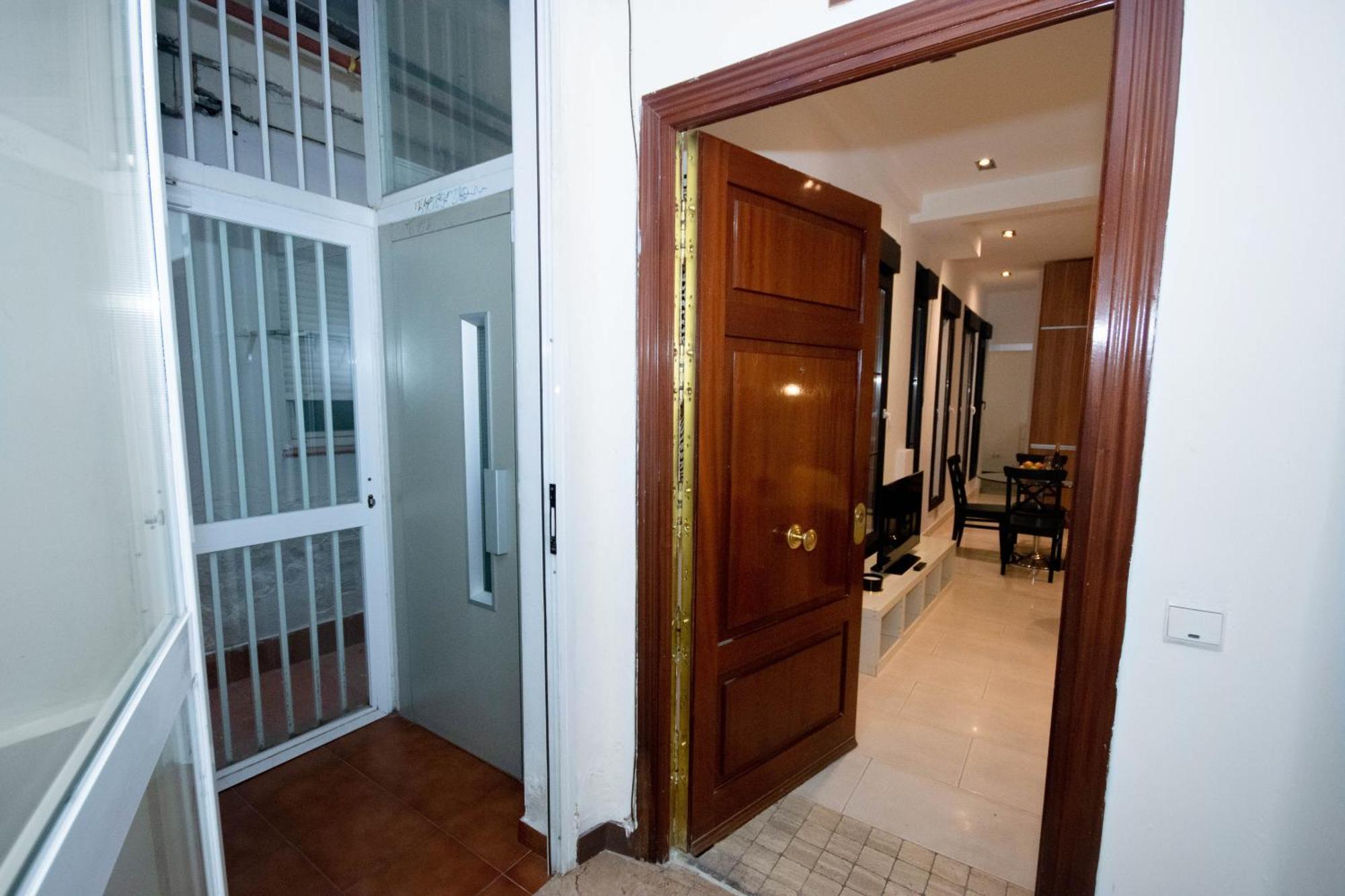 For You Rentals Apartamento Temporal Con Encanto En Malasana Min24 Madri Exterior foto